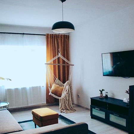 Apartment One Brasov Luaran gambar