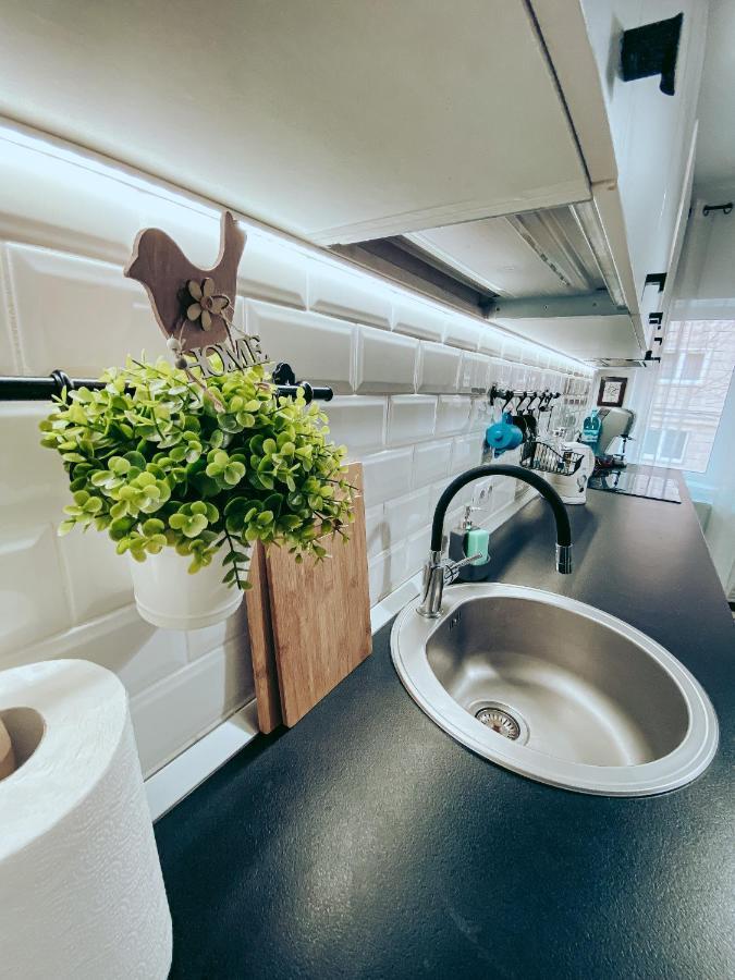 Apartment One Brasov Luaran gambar