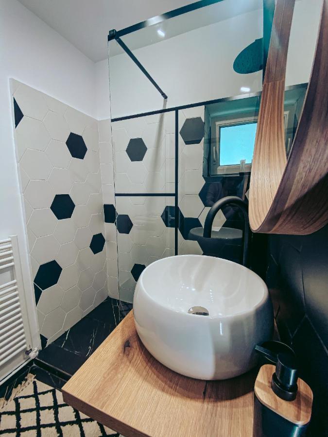 Apartment One Brasov Luaran gambar