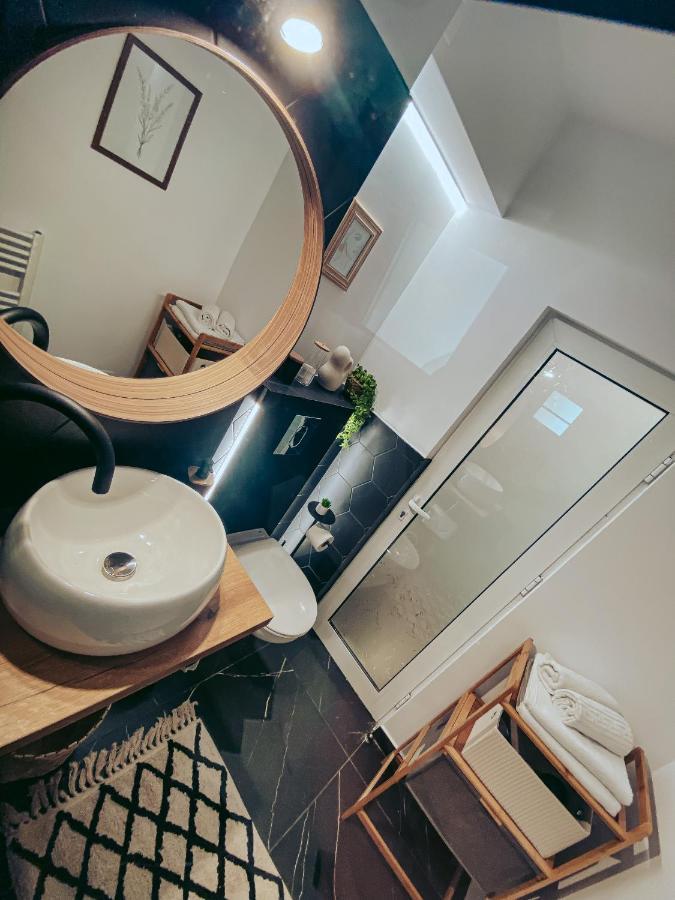 Apartment One Brasov Luaran gambar